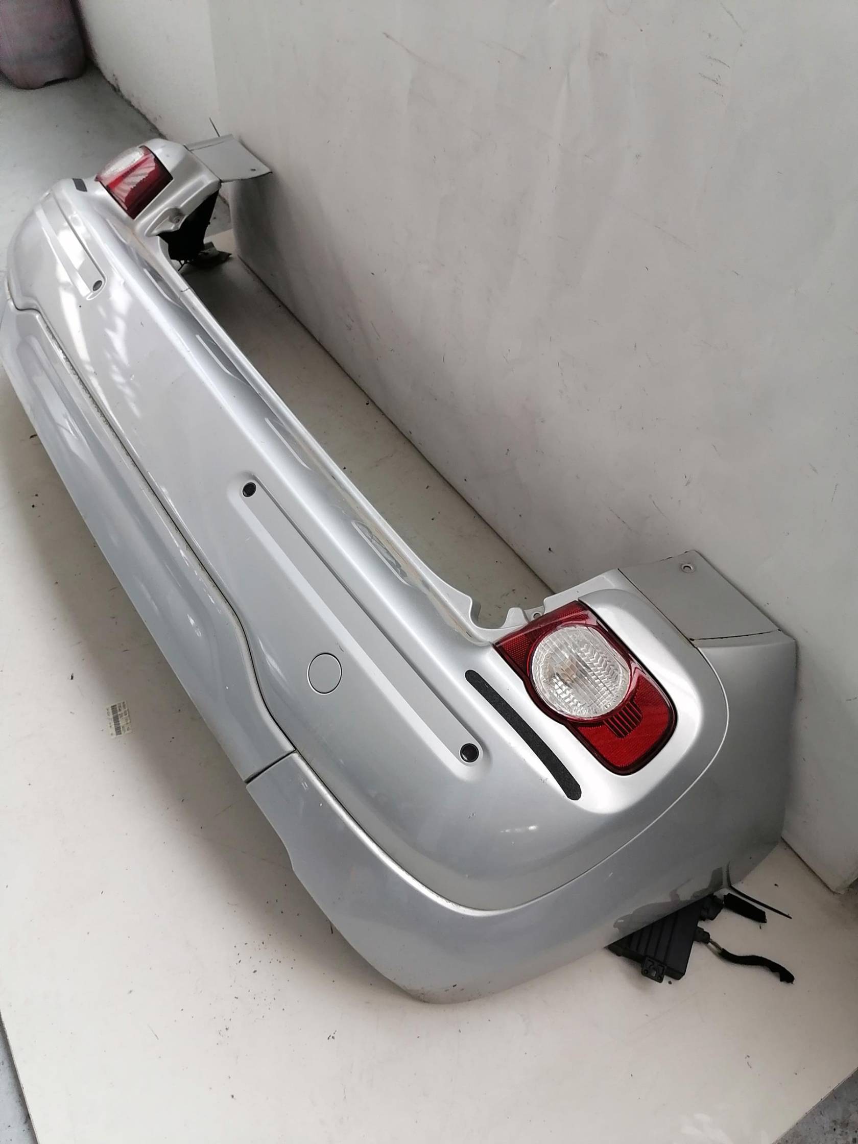 Paraurti post. centr. sup.